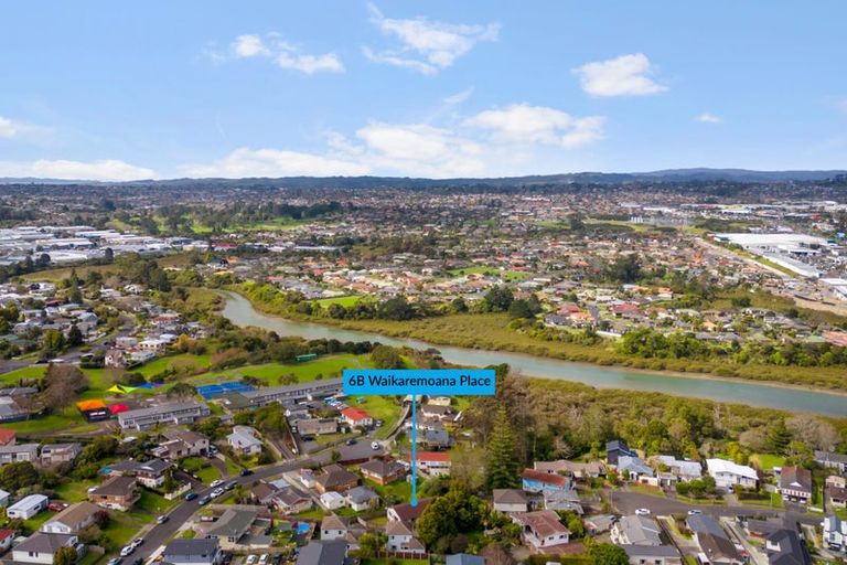 Photo of property in 6b Waikaremoana Place, Pakuranga Heights, Auckland, 2010