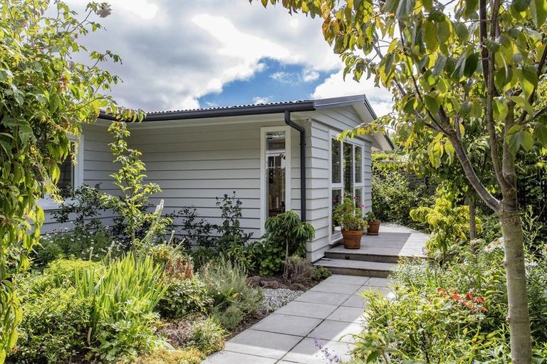 Photo of property in 2 Heberden Avenue, Sumner, Christchurch, 8081