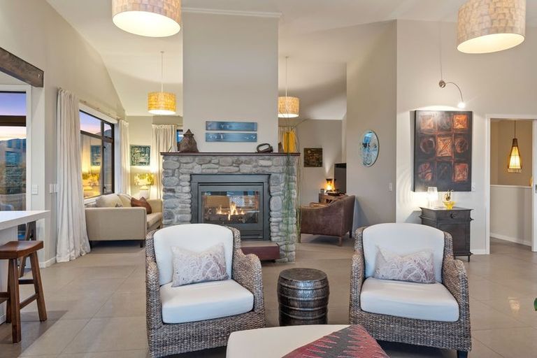 Photo of property in 8 Beachview Grove, Peka Peka, Waikanae, 5391