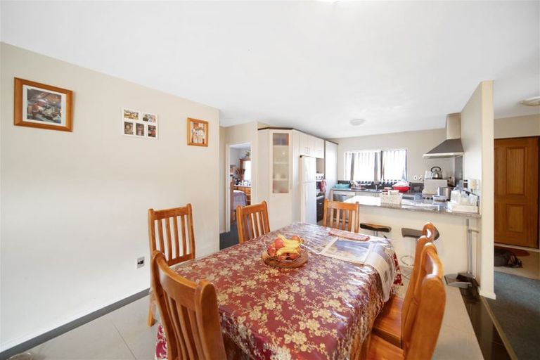 Photo of property in 33 Lachlan Place, Favona, Auckland, 2024