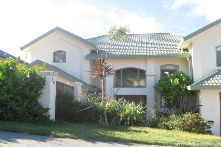 Photo of property in 36 Amesbury Drive, Churton Park, Wellington, 6037