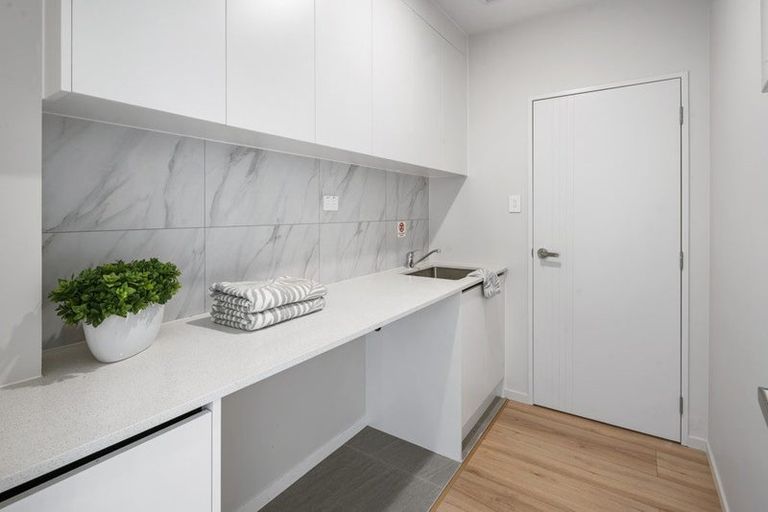 Photo of property in 41 Baumea Rise, Massey, Auckland, 0614