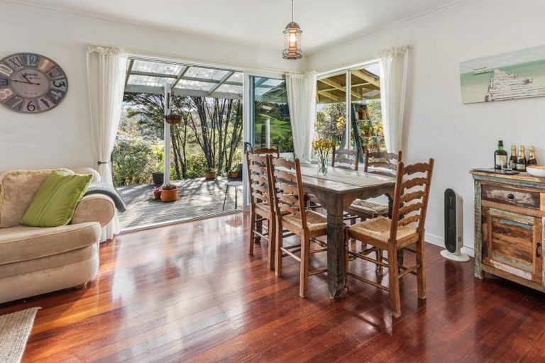Photo of property in 4 Paparoa Station Road, Paparoa, 0571
