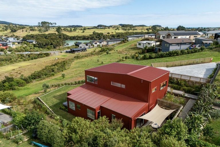 Photo of property in 50 Rangitahi Road, Raglan, 3225