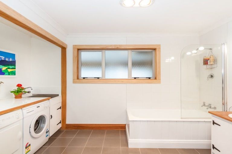 Photo of property in 421 Pahiatua Aokautere Road, Aokautere, Palmerston North, 4471