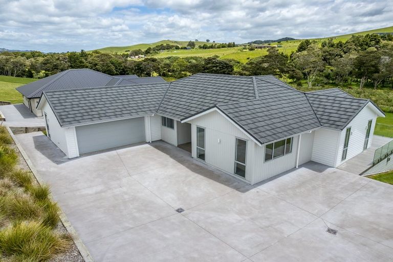 Photo of property in 36 Admiralty Drive, Haruru, 0204