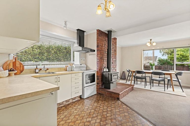 Photo of property in 15 Pembroke Street, Avondale, Christchurch, 8061