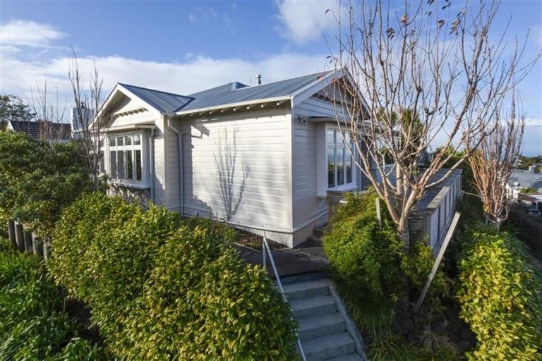 Photo of property in 1 Kilgour Street, Roslyn, Dunedin, 9010