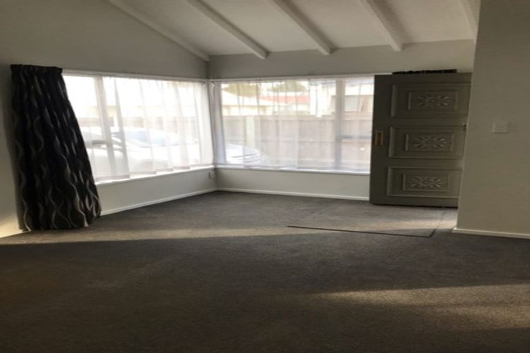 Photo of property in 2/373 Hereford Street, Linwood, Christchurch, 8011