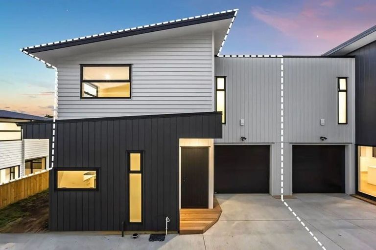 Photo of property in 5/71 West Coast Road, Glen Eden, Auckland, 0602