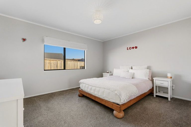Photo of property in 31b Lyn Grove, Papamoa Beach, Papamoa, 3118