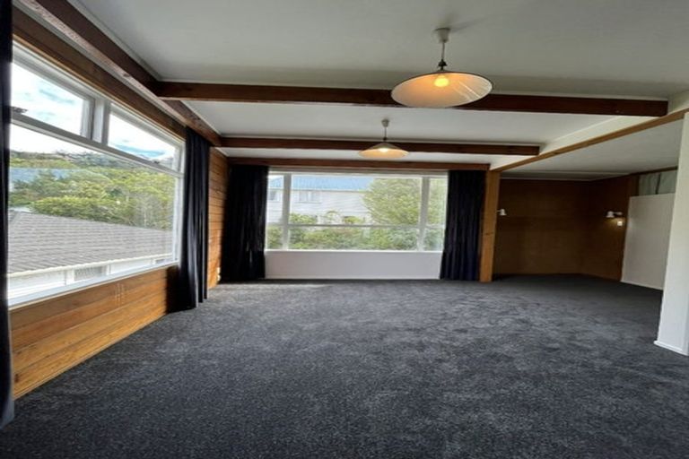 Photo of property in 75 Chamberlain Road, Karori, Wellington, 6012