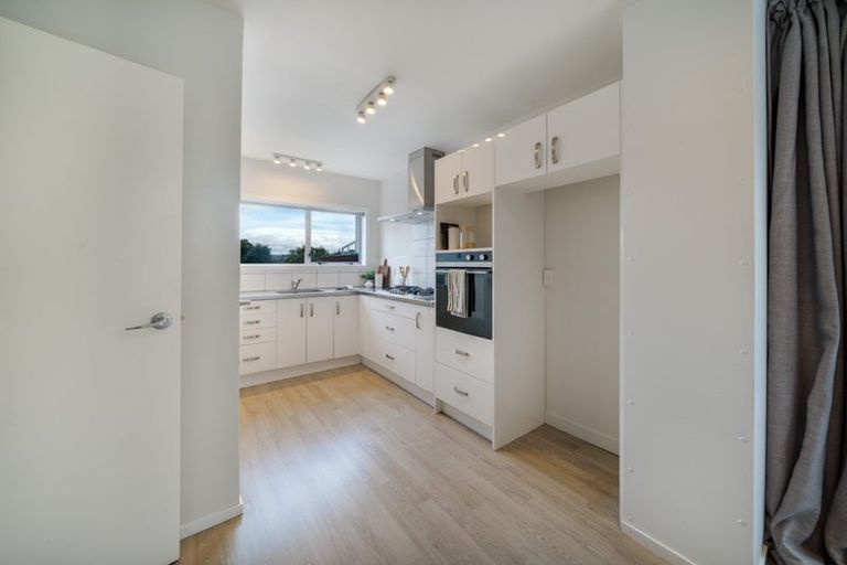 Photo of property in 8a Alister Way, Churton Park, Wellington, 6037