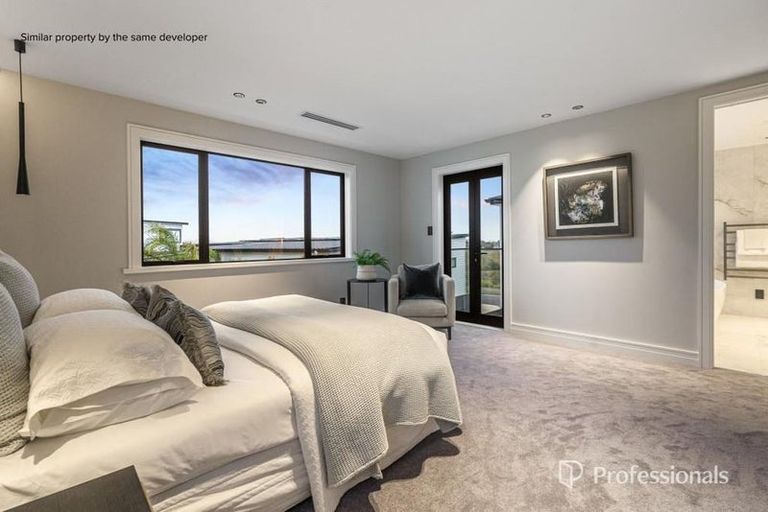 Photo of property in 13 Arawaru Avenue, Wainui, 0992