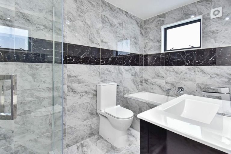 Photo of property in 8b Cambridge Road, Manurewa, Auckland, 2102