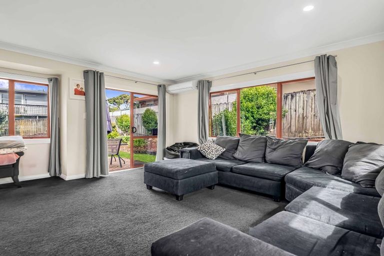 Photo of property in 24 San Domingo Rise, Henderson, Auckland, 0612