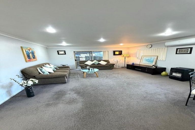 Photo of property in 75 Mili Way South, Ranui, Auckland, 0612