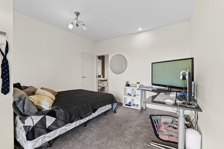 Photo of property in 11 Harriet Place, Spotswood, New Plymouth, 4310