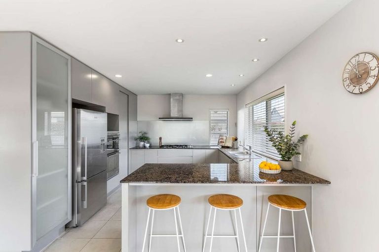 Photo of property in 31 Hinau Road, Karaka, Papakura, 2113