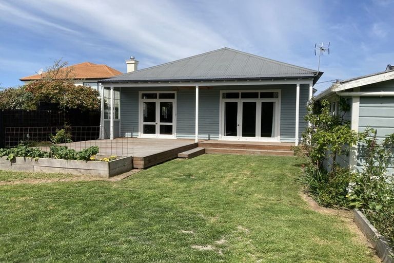 Photo of property in 81 Knowles Street, St Albans, Christchurch, 8052