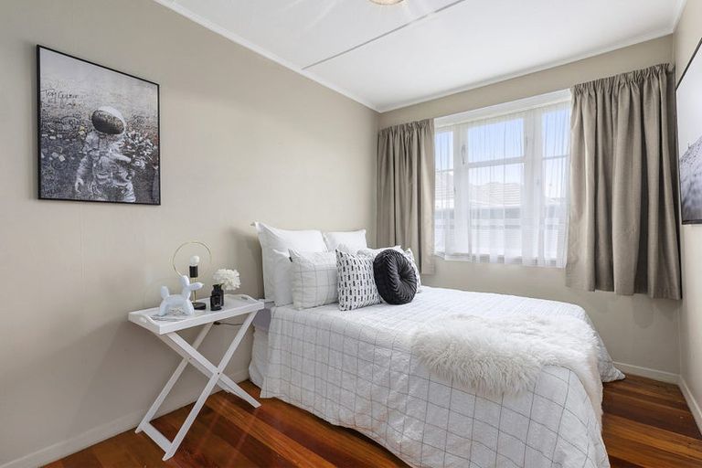 Photo of property in Heretaunga Flats, 4/652 Fergusson Drive, Trentham, Upper Hutt, 5018