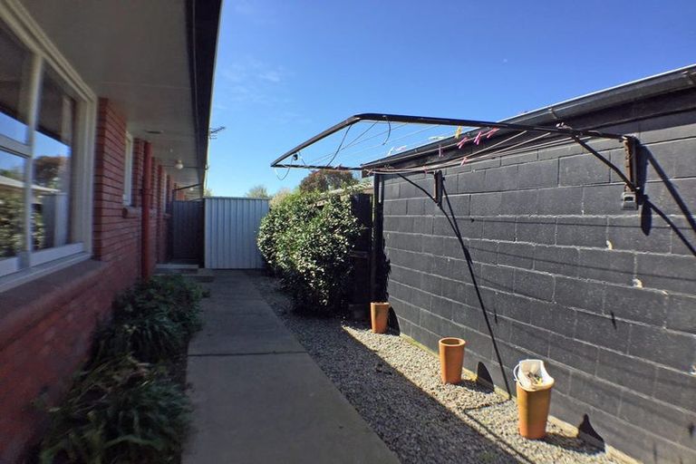 Photo of property in 3/94 Charles Street, Waltham, Christchurch, 8011