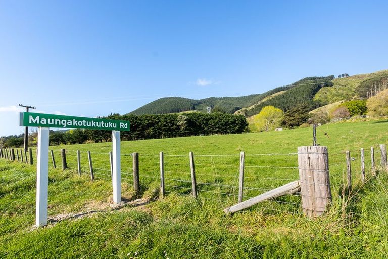 Photo of property in 7 Maungakotukutuku Road, Paraparaumu, 5032