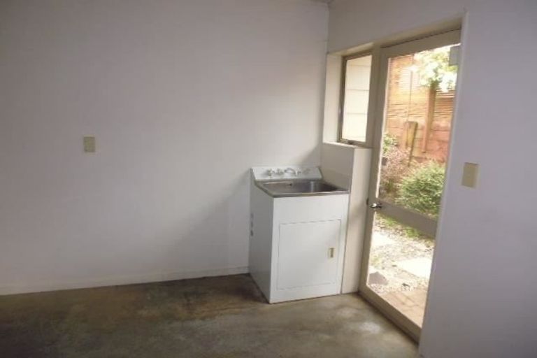 Photo of property in 6b Reynolds Road, Pukekohe, 2120