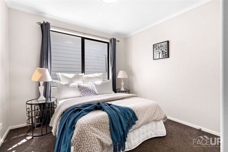 Photo of property in 4 Kotuku Lane, Hobsonville, Auckland, 0616