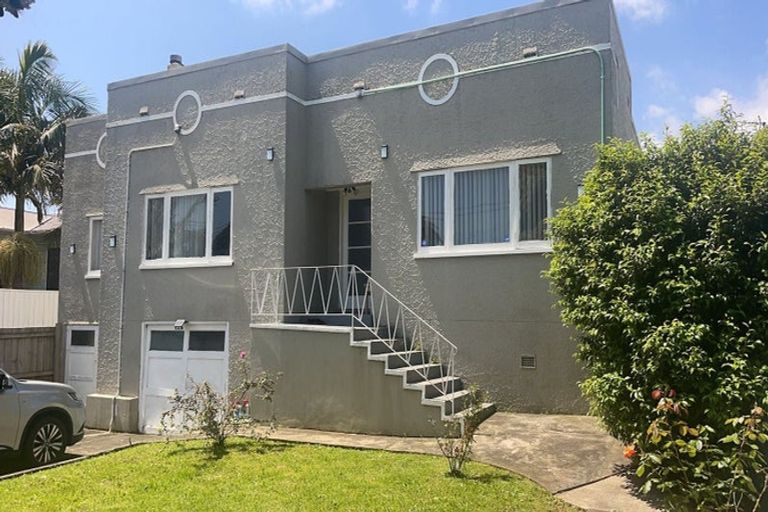 Photo of property in 7 George Street, Mangere East, Auckland, 2024