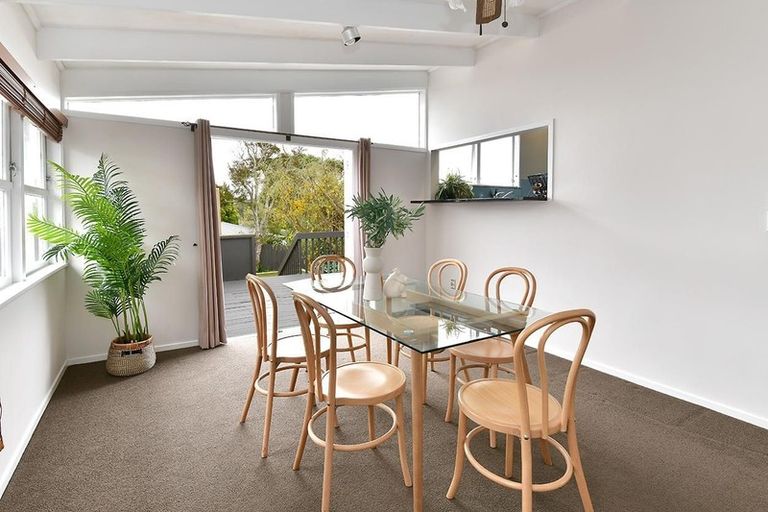 Photo of property in 10 Castleton Street, Birkdale, Auckland, 0626