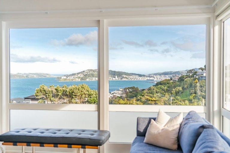 Photo of property in 42 Lohia Street, Khandallah, Wellington, 6035