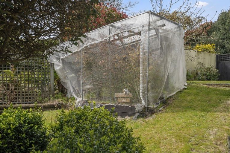 Photo of property in 35 Taharepa Road, Hilltop, Taupo, 3330