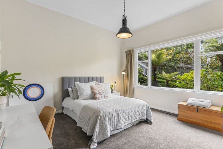 Photo of property in 21 Simla Crescent, Khandallah, Wellington, 6035