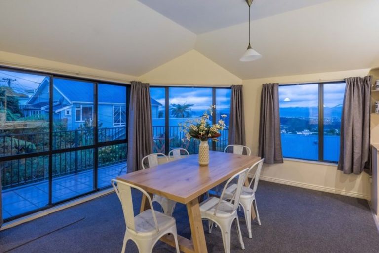 Photo of property in 15b Mitchell Street, Brooklyn, Wellington, 6021