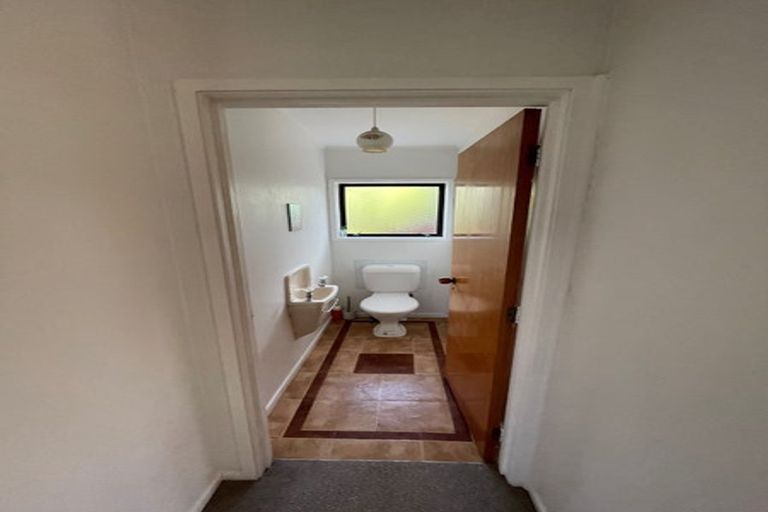 Photo of property in 11a Orewa Heights Crescent, Orewa, 0931