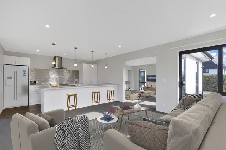 Photo of property in 2 Denton Street, Amberley, 7410