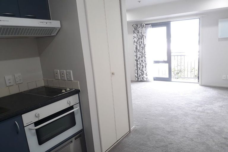 Photo of property in 3j/10 Crown Lynn Place, New Lynn, Auckland, 0600