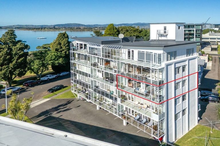Photo of property in 3/22 Cliff Road, Tauranga, 3110