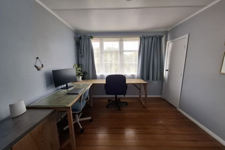 Photo of property in 22 Glenpark Avenue, Frankleigh Park, New Plymouth, 4310