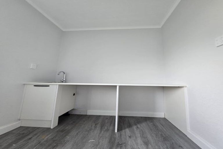 Photo of property in 117 Avalon Drive, Nawton, Hamilton, 3200