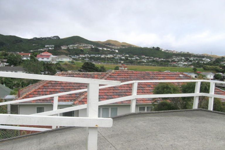 Photo of property in 40 Bould Street, Johnsonville, Wellington, 6037