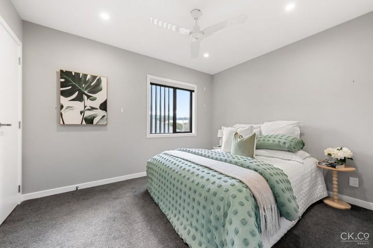 Photo of property in 35 Ron Deal Way, Epuni, Lower Hutt, 5011