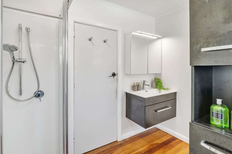 Photo of property in 69 Seddon Street, Takaro, Palmerston North, 4412