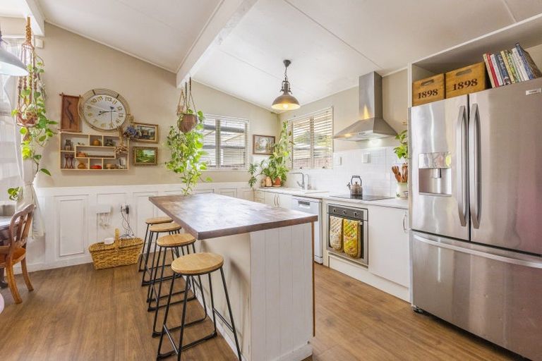 Photo of property in 128 Mount Herbert Road, Waipukurau, 4200