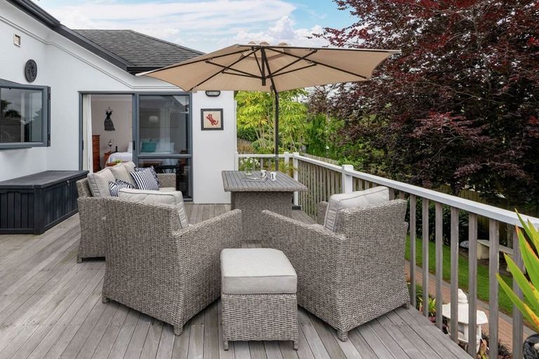 Photo of property in 21 Byblos Place, The Gardens, Auckland, 2105
