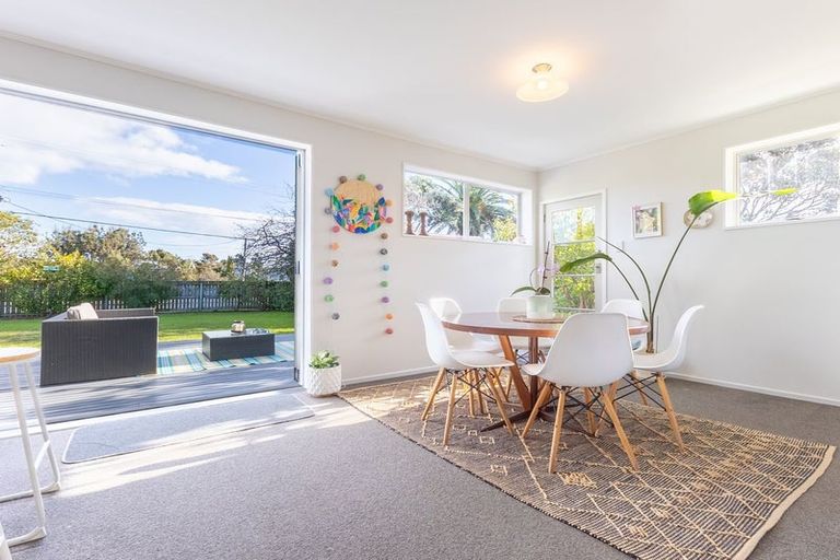 Photo of property in 49 Donovan Road, Paraparaumu Beach, Paraparaumu, 5032