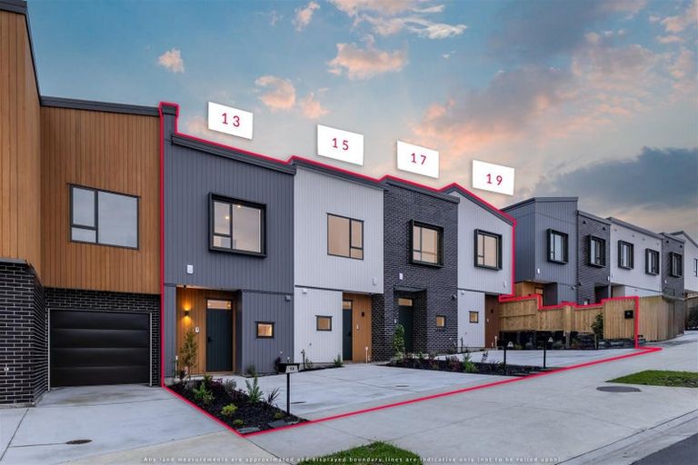 Photo of property in 15 Kuaha Road, Massey, Auckland, 0614