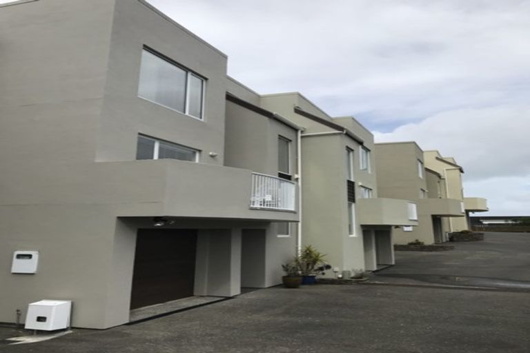 Photo of property in 42u4 Hoover Street, Brooklyn, Wellington, 6021