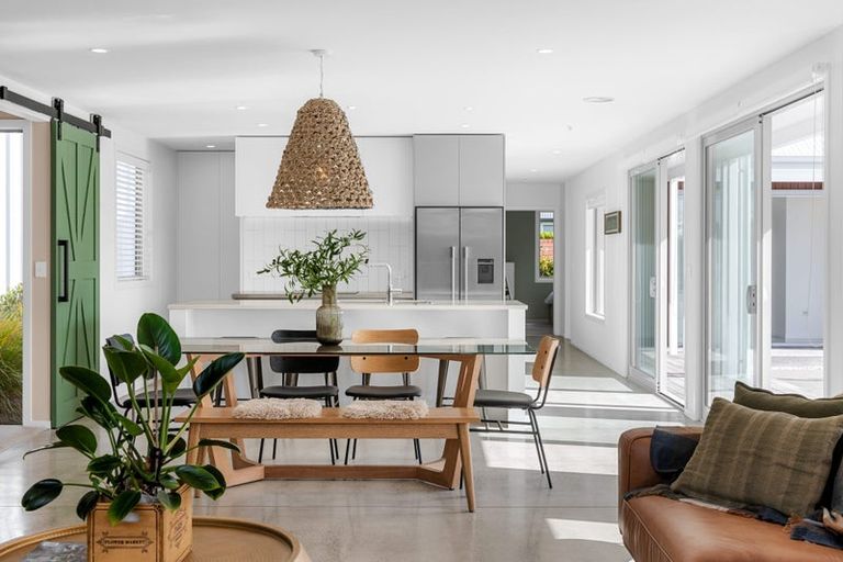 Photo of property in 77 Alan Livingston Drive, Cambridge, 3434